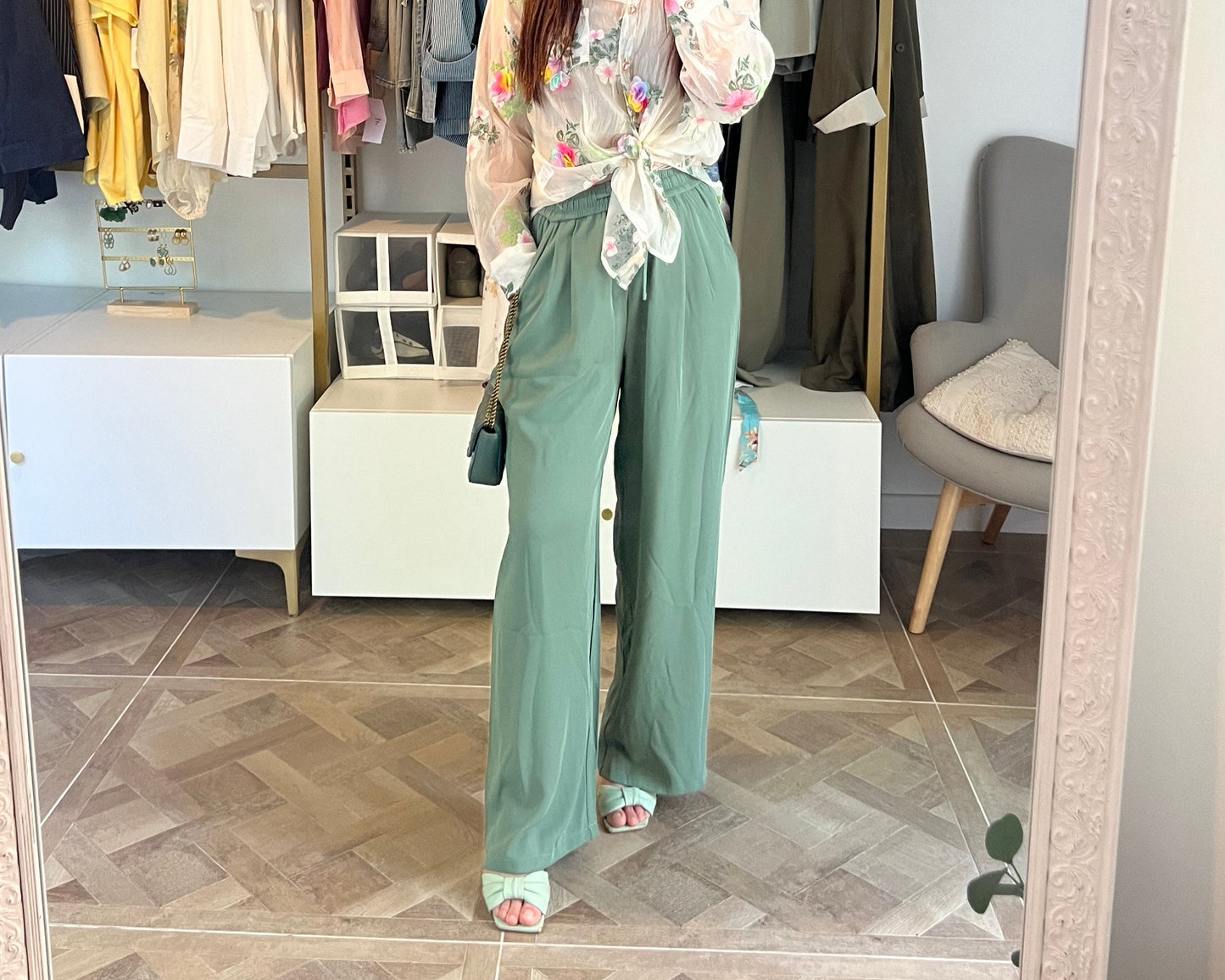 Pantalon fluide vert sauge