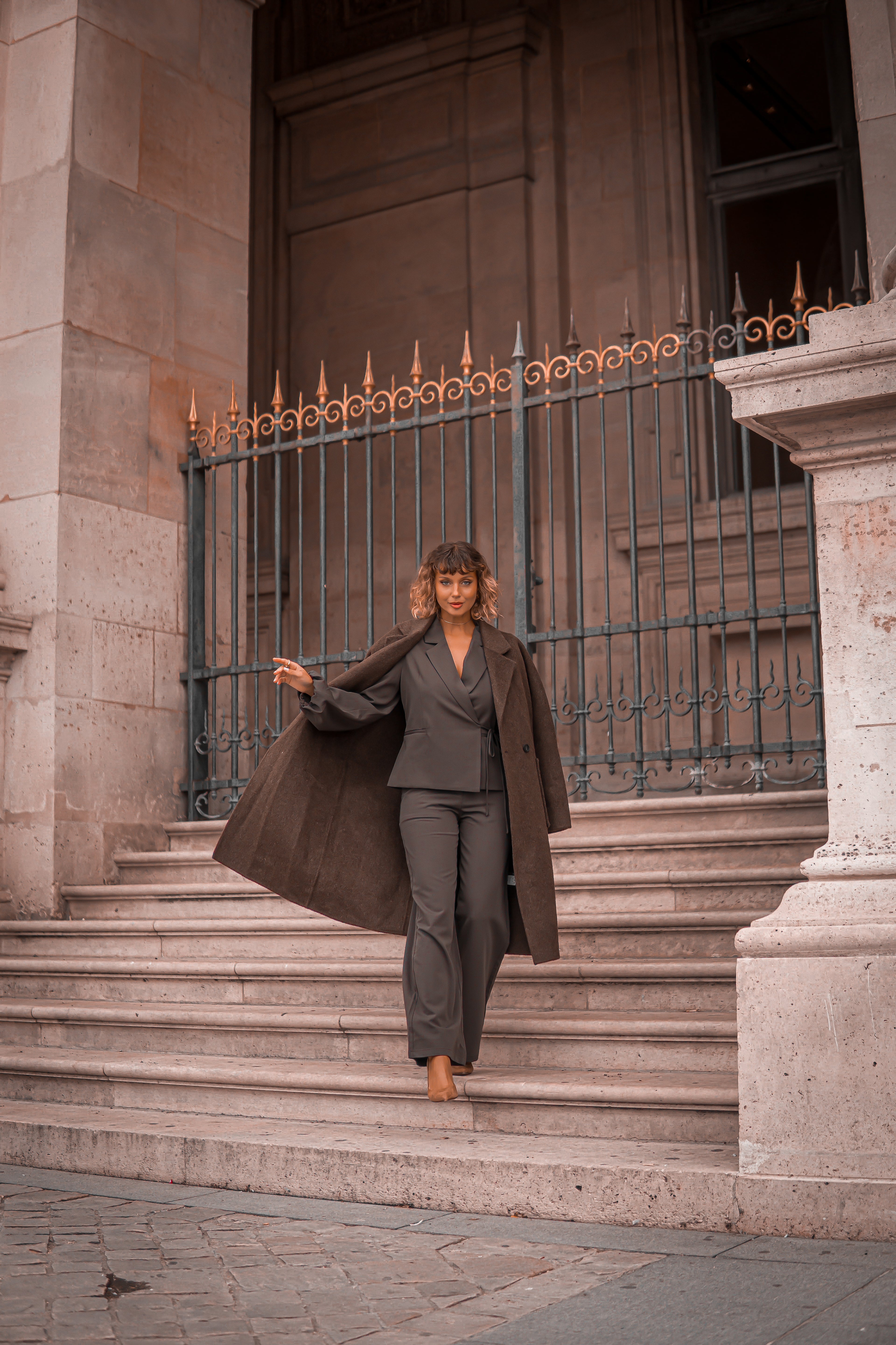 Manteau “Élégance Brumeuse”
