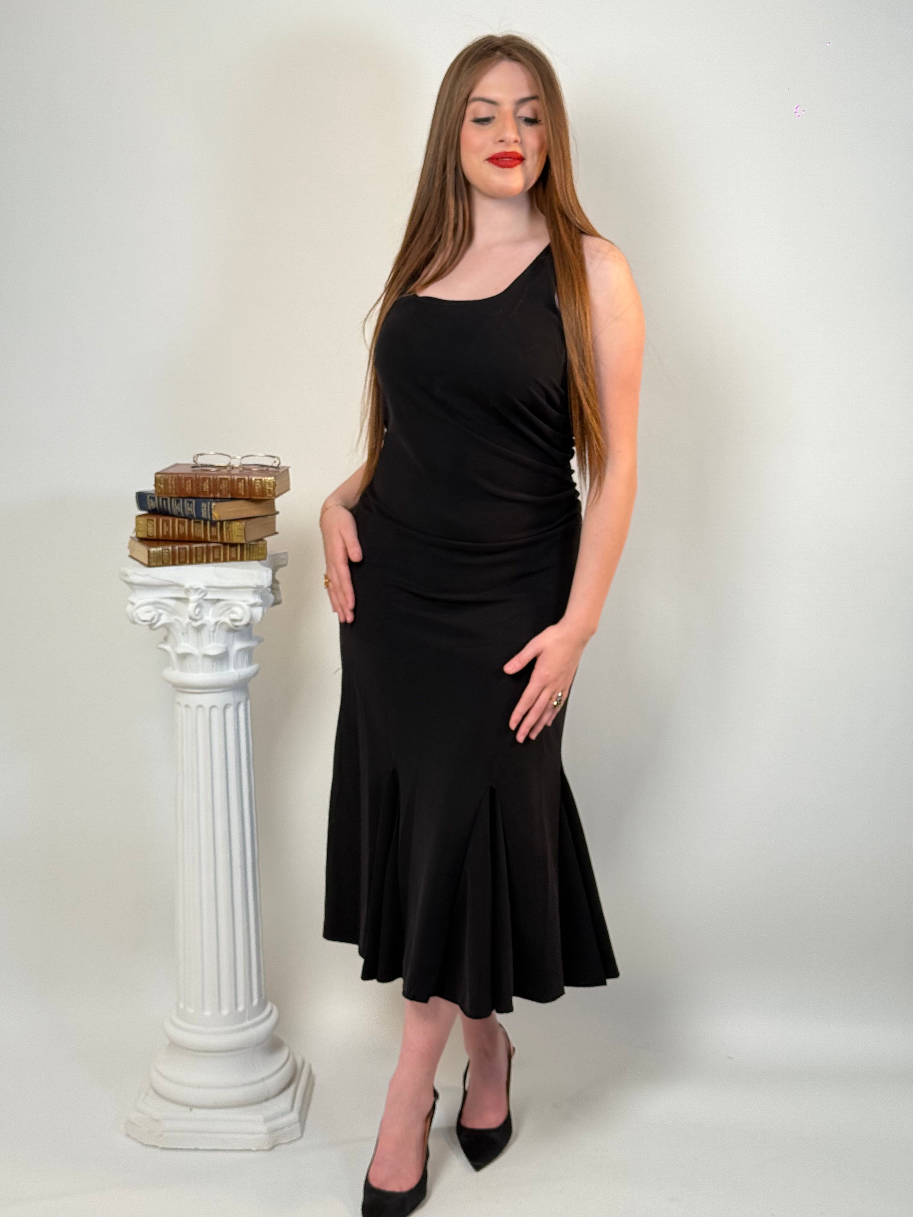 Robe "Silhouette Intemporelle"